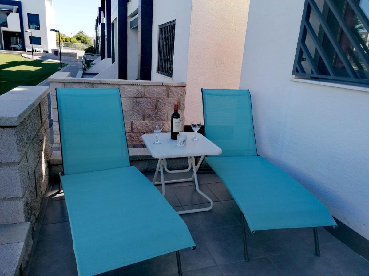 אוריהואלה Bright Bungalow Oasis Beach La Zenia מראה חיצוני תמונה